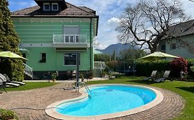 Vila Lesce With Heated Outdoor Pool